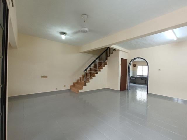 Subang USJ 2 Summit Freehold Double Storey Terrace House For Sale 1