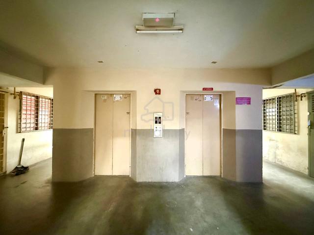 Aman Putra Apartment 1