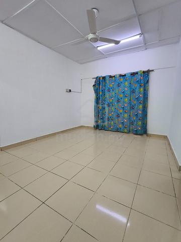 Sri Subang Apartment 1
