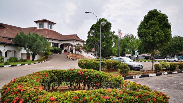 FREEHOLD NON BUMI LOT Vacant Bungalow Lot Permaipura Golf Club 1