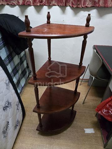 Corner Shelf - photo 2 of 2