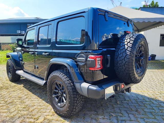 2023 jeep WRANGLER UNLIMITED SAHARA 2.0L 4X4 (A) - 4