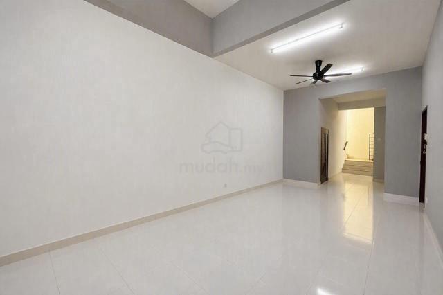 Bandar Bukit Raja Avani Double Storey For Rent 1