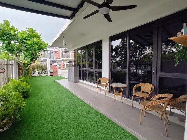 Rent - End Lot Elmina Valley 3 | Premium | Fully Furnished | Gated 1