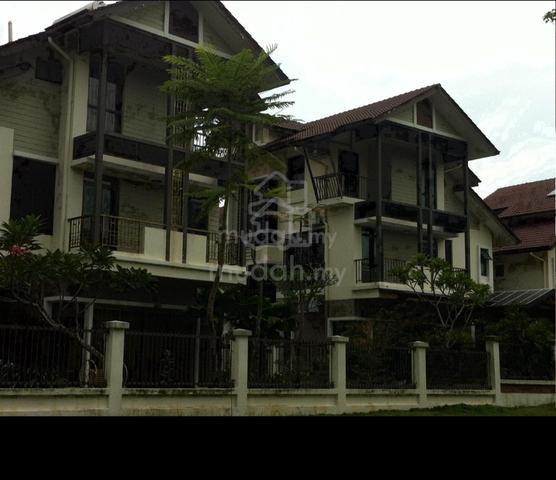 MURAHH 3 Storey Semi D Puncak Bangi Golf facing Lake Seksyen 6 7 8 9 1