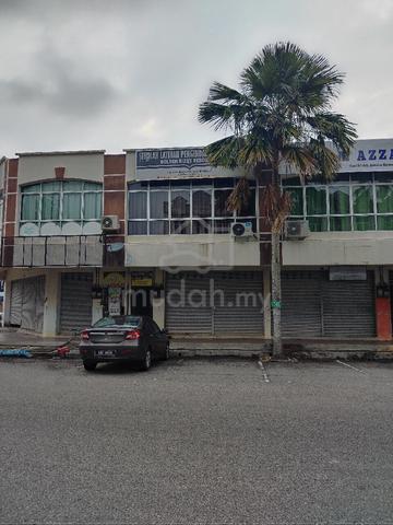 shoplot for rent 1