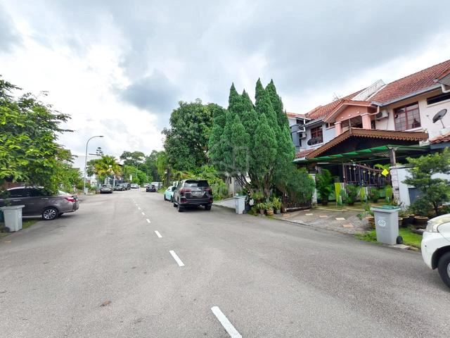 RENOVATED Taman Damansara Aliff, Johor Bahru 3
