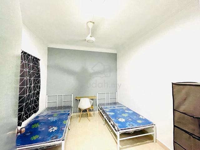 [No Mix Gender] Male Sharing Room for Rent @ Mentari Court 1