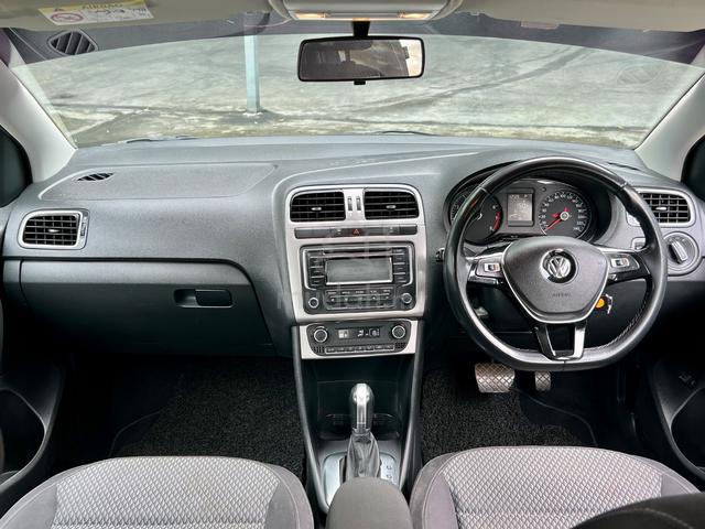 2016 Volkswagen VENTO 1.2 TSI HIGHLINE (A) - 4