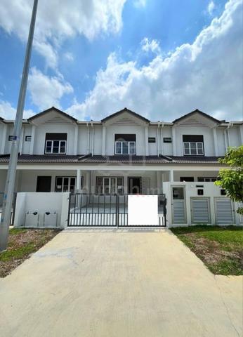 [Luas|CANTIK] 2 Sty M Senyumia Bdr Baru Salak Tinggi MUST GRAB 1