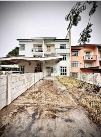 3-Storey Terraced House, Shamrock Beach Villa, Batu Ferringhi, Penang 1