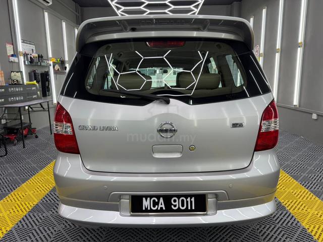 2011 Nissan GRAND LIVINA 1.8 PREMIUM/LUXURY (A) - 5
