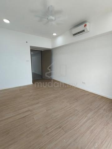 Bay Suites 1