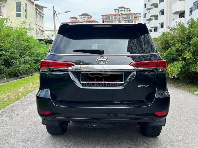 2017 Toyota FORTUNER 2.7 SRZ/ Petrol/ 3yWrty/ Loan - 4