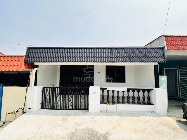 Teres 1 Tingkat Jln Lengkongan Kulai Bumi Lot.Bole Loan Penuh 1