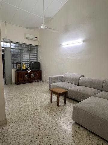 Taman Perling 1 Storey House for RENT bukit indah 1