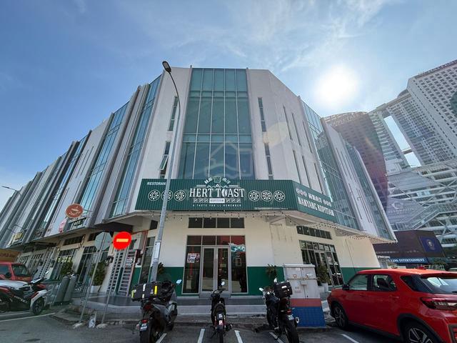 CORNER Lot 1st Floor Shoplot Melaka Raya near Semabok Ujong Pasir Town 1