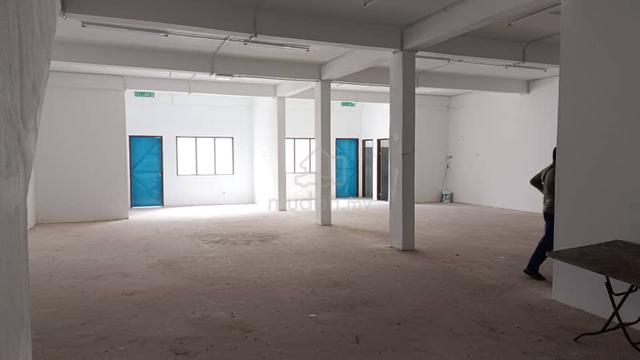 2 Sty Shop Lot Adjoining Unit Taman Widuri Sg Jawi Mainroad To Let 1