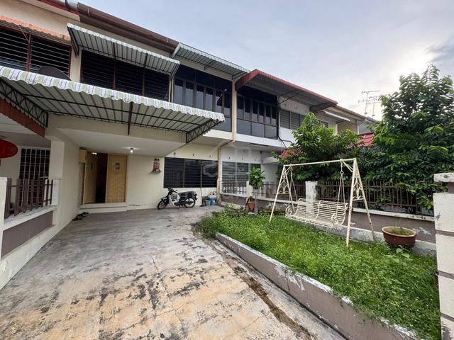 Double Storey Terrace at Bukit Dumbar 1