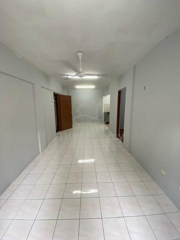 Anggerik Apartment (Taman Bunga Raya) 1