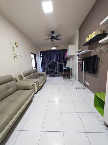 Seri Austin Residence Luxury Apartment 1