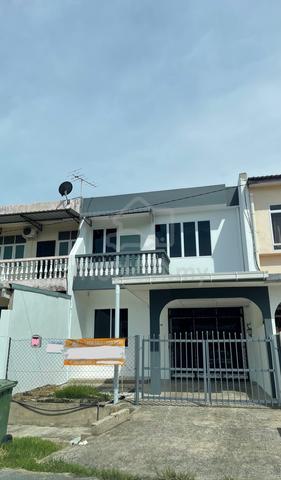 Double Storey Terrace Sunnyhill near Aeon Mall For Sale 1