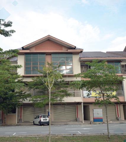 Tingkat 1 Office untuk disewa @ Bandar Putra, Tanjung Lumpur 2