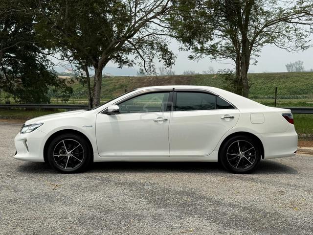 2016 Toyota CAMRY 2.5 HYBRID PREMIUM (A) - 3
