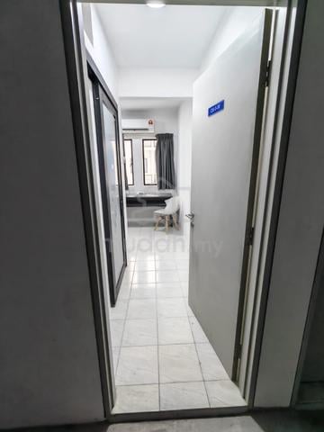 Uni Suites 1
