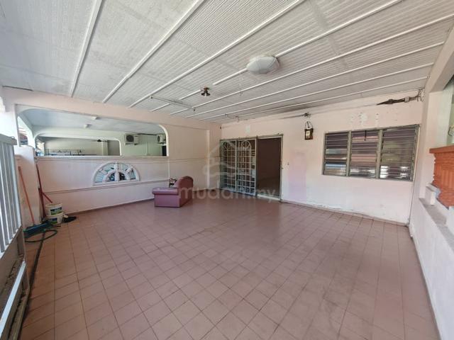Single Storey Terrace, Bachang Baru. Partial furnish for rent 1