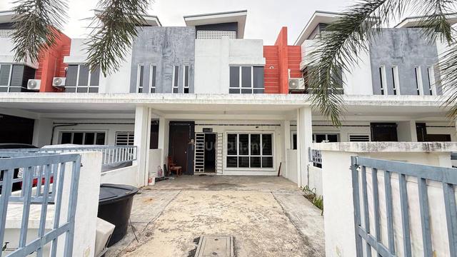 FACING OPEN 2 Storey Terrace Bandar Putera, Jalan Kebun, Klang 1