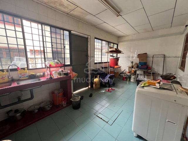 Pasir Puteh 2 Storey For Sale/Freehold/Good Condition/Kitchen Extended 5