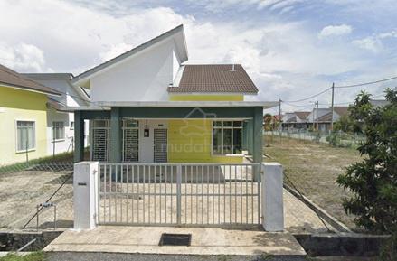 Banglo Setingkat Taman Koperat Putera, Kampung Bukit Keluang, Besut 1