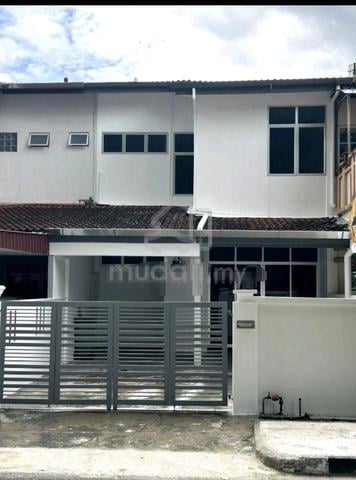 Double storey foreigner unfurnished 1