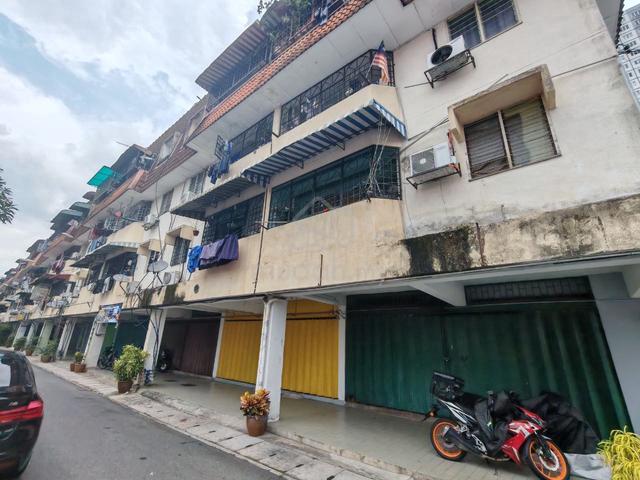 Taman Wilayah Selayang Ground Floor Shop Lot Strata Title 1
