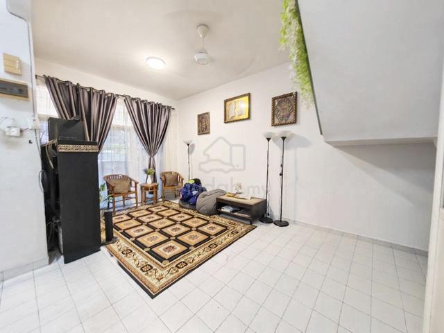 (BACKYARD 20FT) Big Terrace Puteri Wangsa Below Market 1