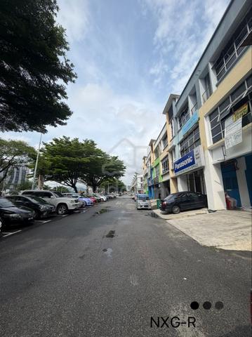 [First Floor] Setia alam Klang sentral office space 1400sqft Mainroad 1
