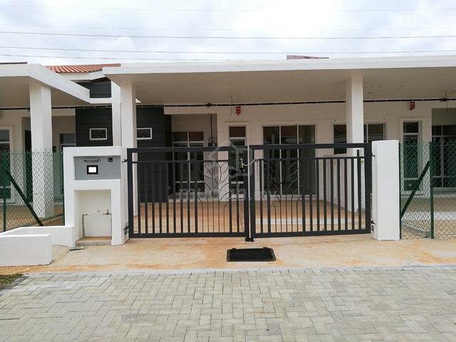 Single Storey KotaSAS Precinct 5 Fully Furnished with Air-conds 1