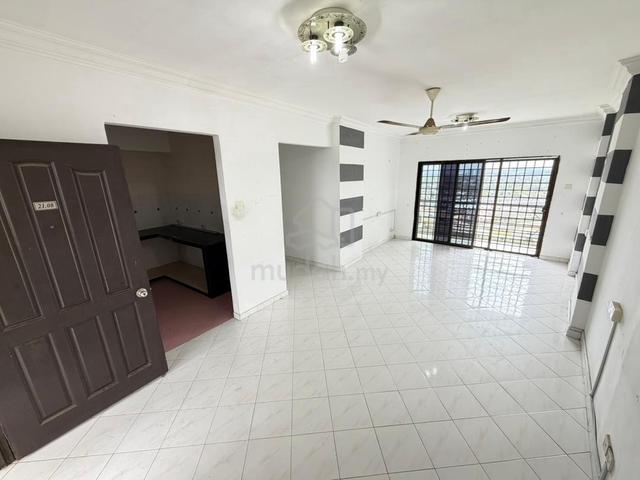 Seri Mutiara Apartments (Seri Alam) 1