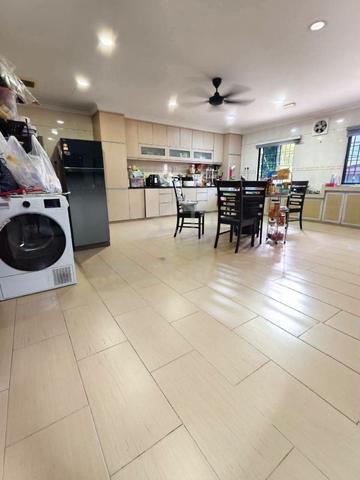 Taman Johor Jaya, Jalan Bakawali, Renovated Double Storey Corner House 1