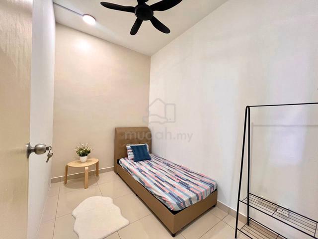Female Single Room for Rent Sri Sendayan,TechValley,Merchant Square 1