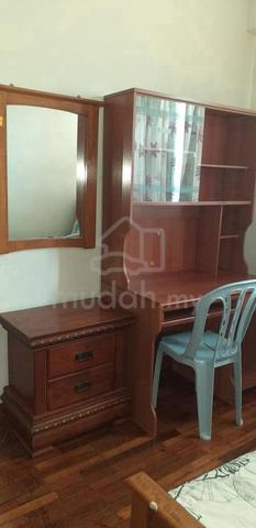 Middle Female single room Bistari wtc lrt mrt bus KLCC TRX GHKL Intern 5
