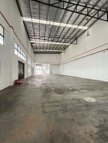 Balakong,Seri Kembangan Corner Semi D Factory for Rent 1