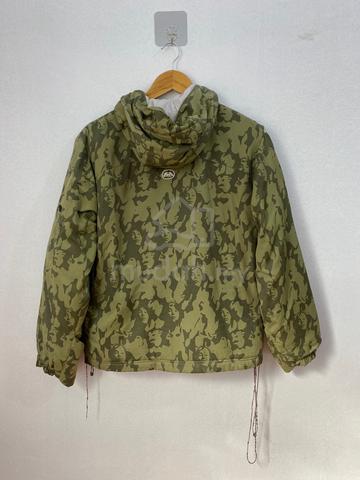 686 ACE x Freddi C 2004 Face Camo Snowboard Jacket - photo 3 of 6