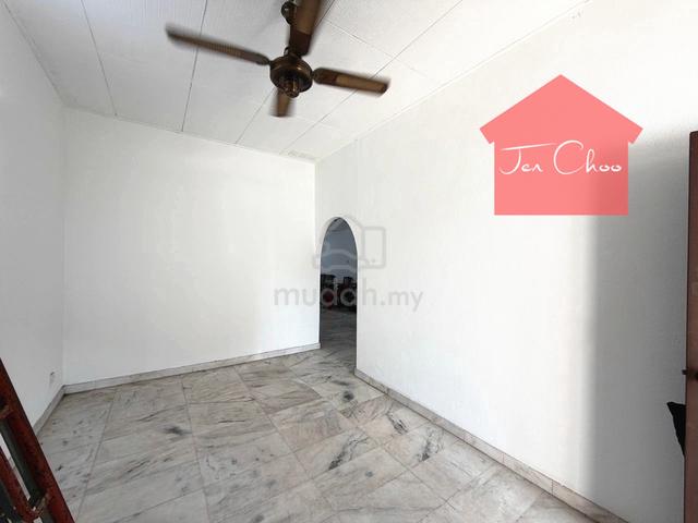 1 Storey terrace house 1356sf near sungai dua gelugor USM tesco extra 1
