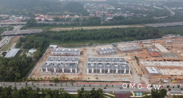 Facing Main Road Cybersouth Dengkil Brand New Office Space 24x70 Rent 1