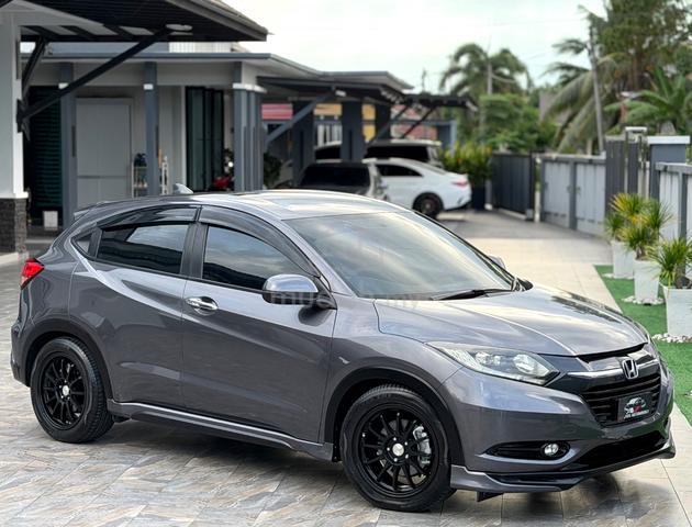 2015 Honda HR-V 1.8 V FULLSPECS (A) LIKE NEW AAA++ - 1