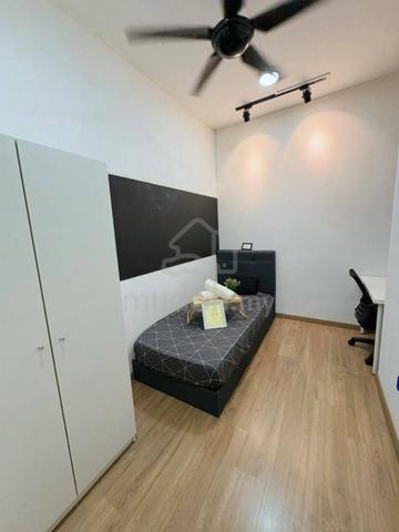 THE GREENS RESIDENT (RESIDENSI HIJAU) Room For Rent 1