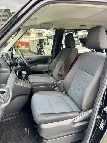 2023 Toyota NOAH 2.0 X 8S 1PD Push Start - 3