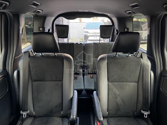 Toyota VOXY 2.0 ZS KIRAMEKI 3 FULL LOAN - 5